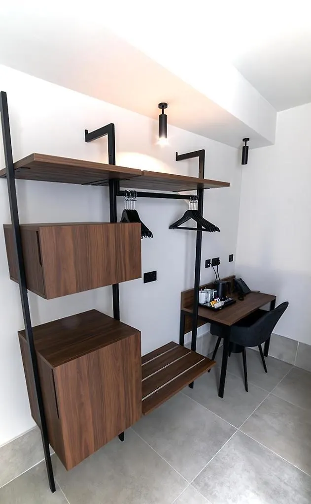Onyx Hotel Saint Julian's 3*,