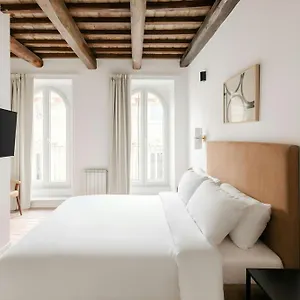 Sonder By Marriott Bonvoy Piazza Venezia Ιταλία