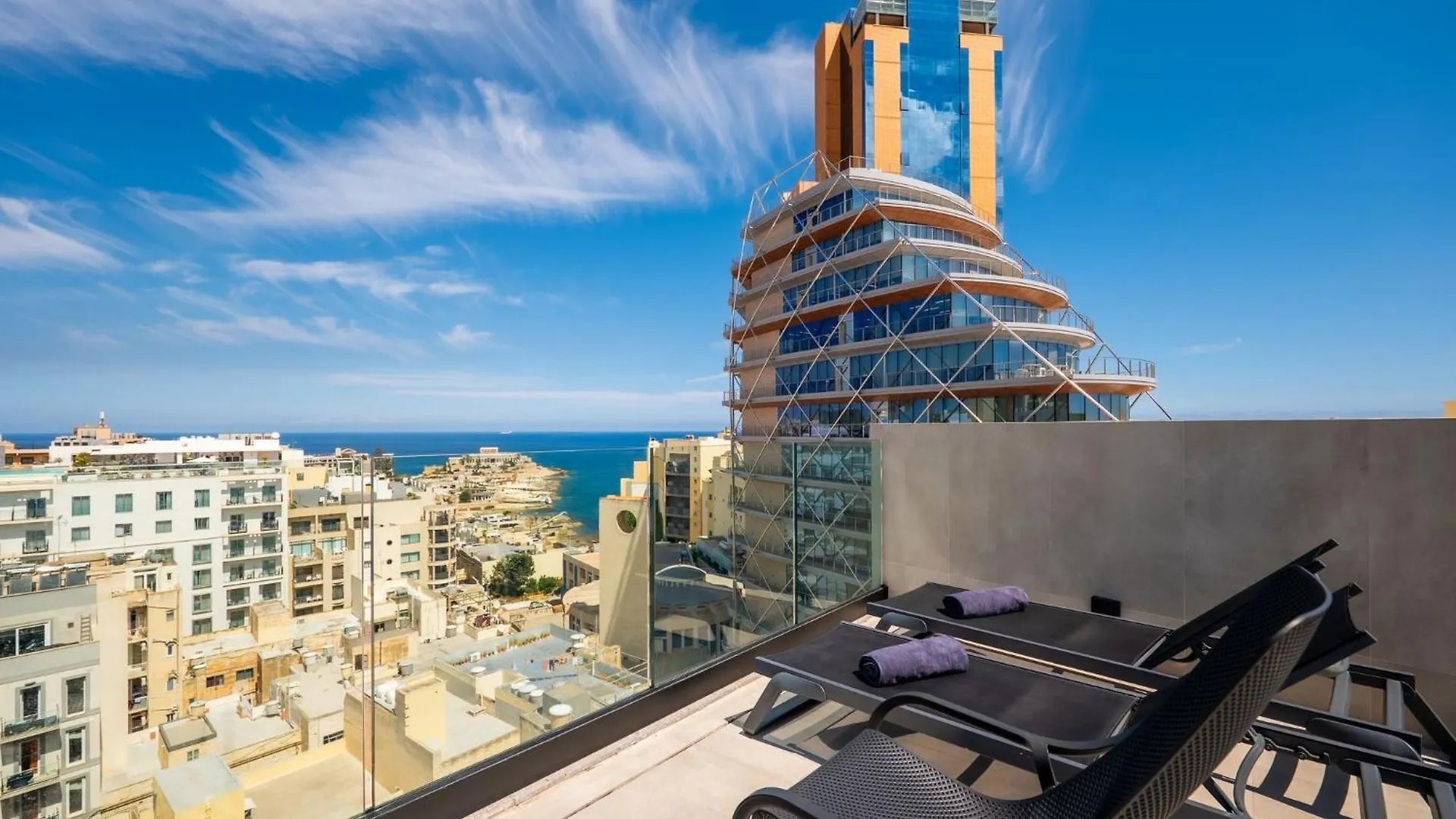 Onyx Hotel St. Julian's 3*,
